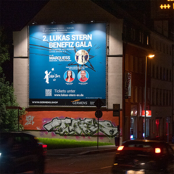 PWC Plakatwerbung Chemnitz - Riesenposter von LUKAS STERN e.V. mit dem Motiv GALA - Außenwerbung Standort CLAUSI 