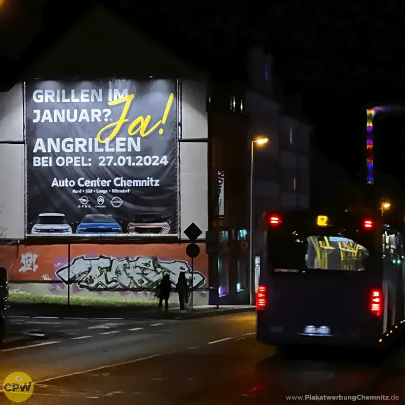 Auto Center Chemnitz - Riesenposter am 64 qm großen Außenwerbestandort CLAUSI in Chemnitz