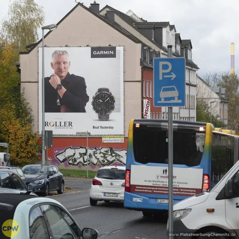 Juwelier Roller - GARMIN - Riesenposter am 64 qm großen Außenwerbestandort CLAUSI in Chemnitz