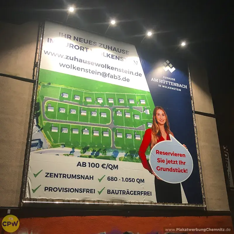 Grundstücksverkauf Wolkenstein - Riesenposter am 64 qm großen Außenwerbestandort CLAUSI in Chemnitz