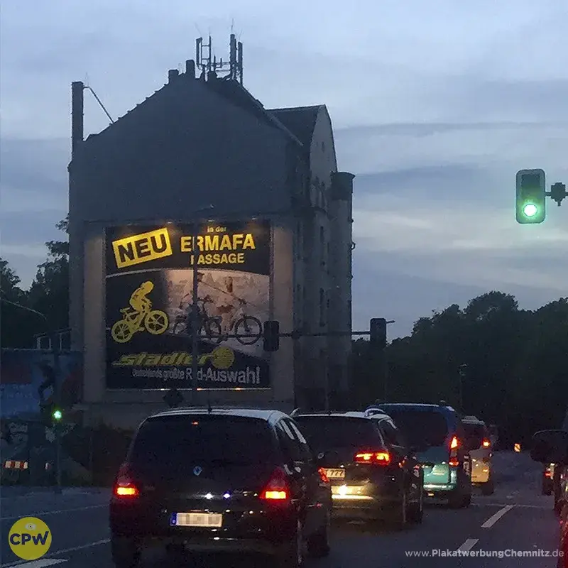 Stadler Fahrräder - Riesenposter am 81 qm großen Außenwerbestandort HARTI in Chemnitz