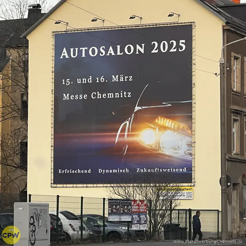 Autosalon 2025 - Riesenposter am 64 qm großen Außenwerbestandort ZWICKE in Chemnitz