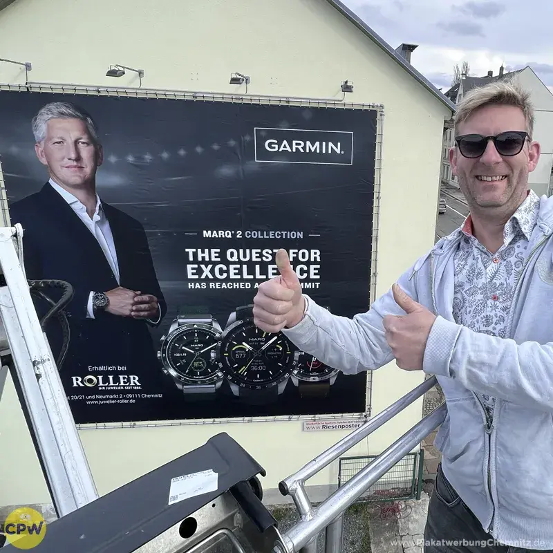 Juwelier Roller - GARMIN Uhren - Riesenposter am 64 qm großen Außenwerbestandort ZWICKE in Chemnitz