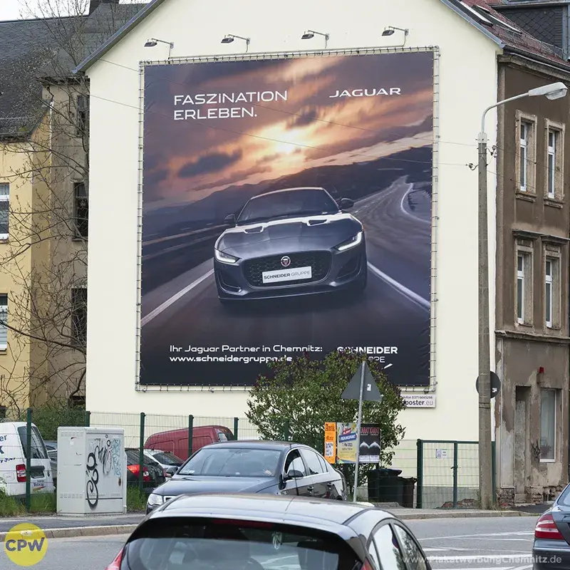 Schneider Gruppe Jaguar - Riesenposter am 64 qm großen Außenwerbestandort ZWICKE in Chemnitz