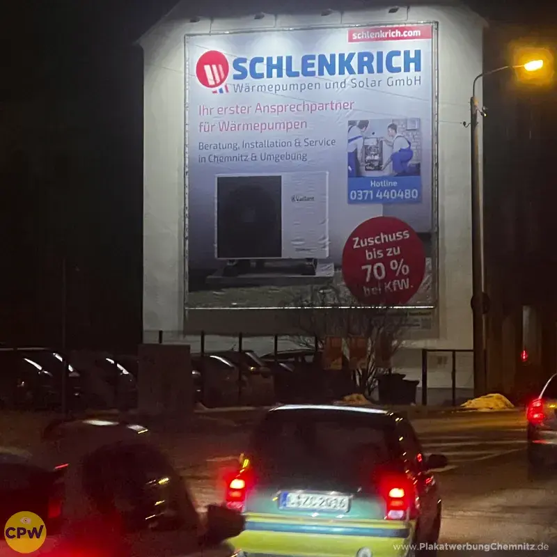 Schlenkrich Wärmepumpen und Solar - Riesenposter am 64 qm großen Außenwerbestandort ZWICKE in Chemnitz
