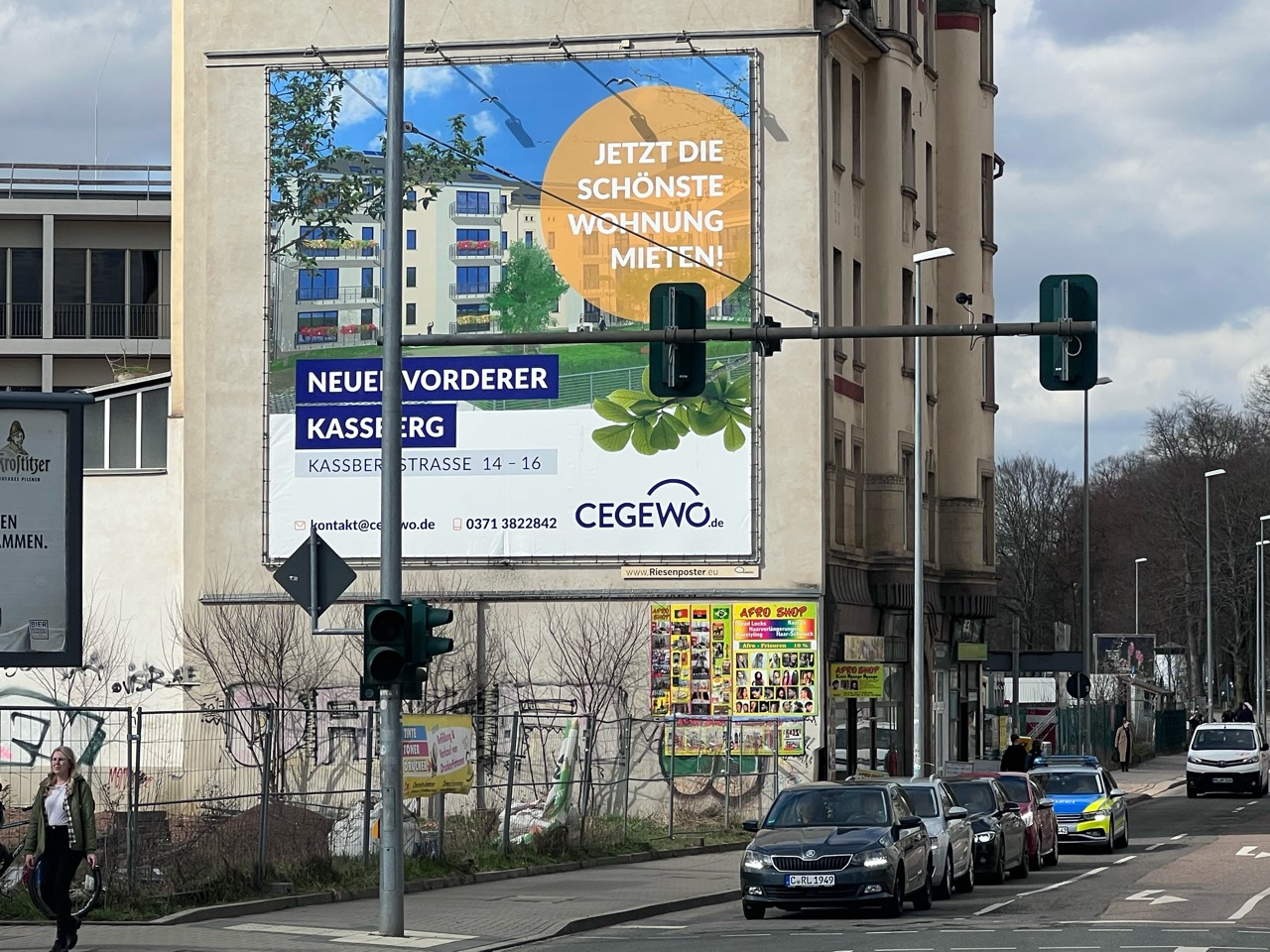 CEGEWO-Riesenposter am Standort HARTI