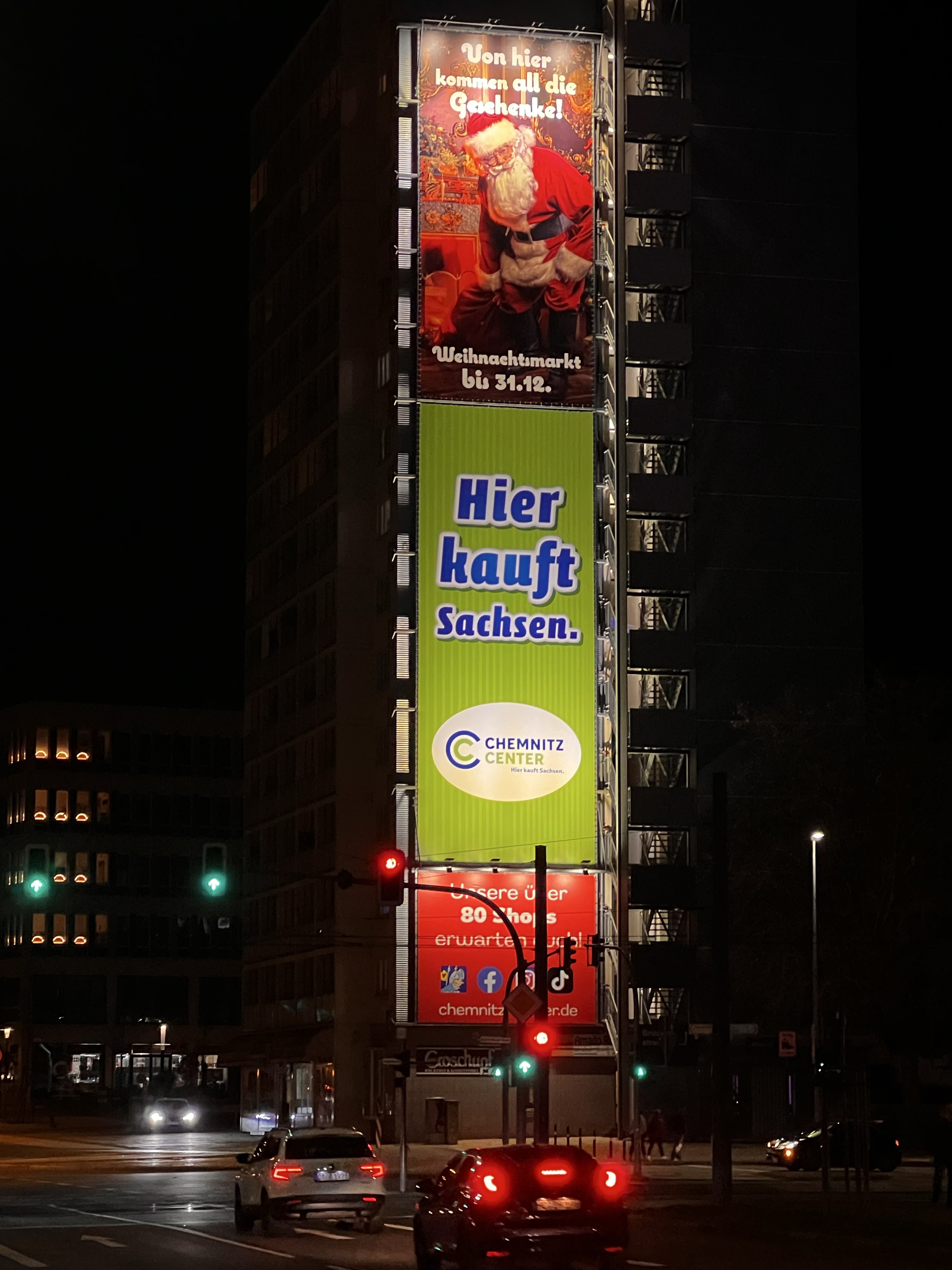 Weihnachtskampagne des Chemnitz Centers am MEGA Ad Tower