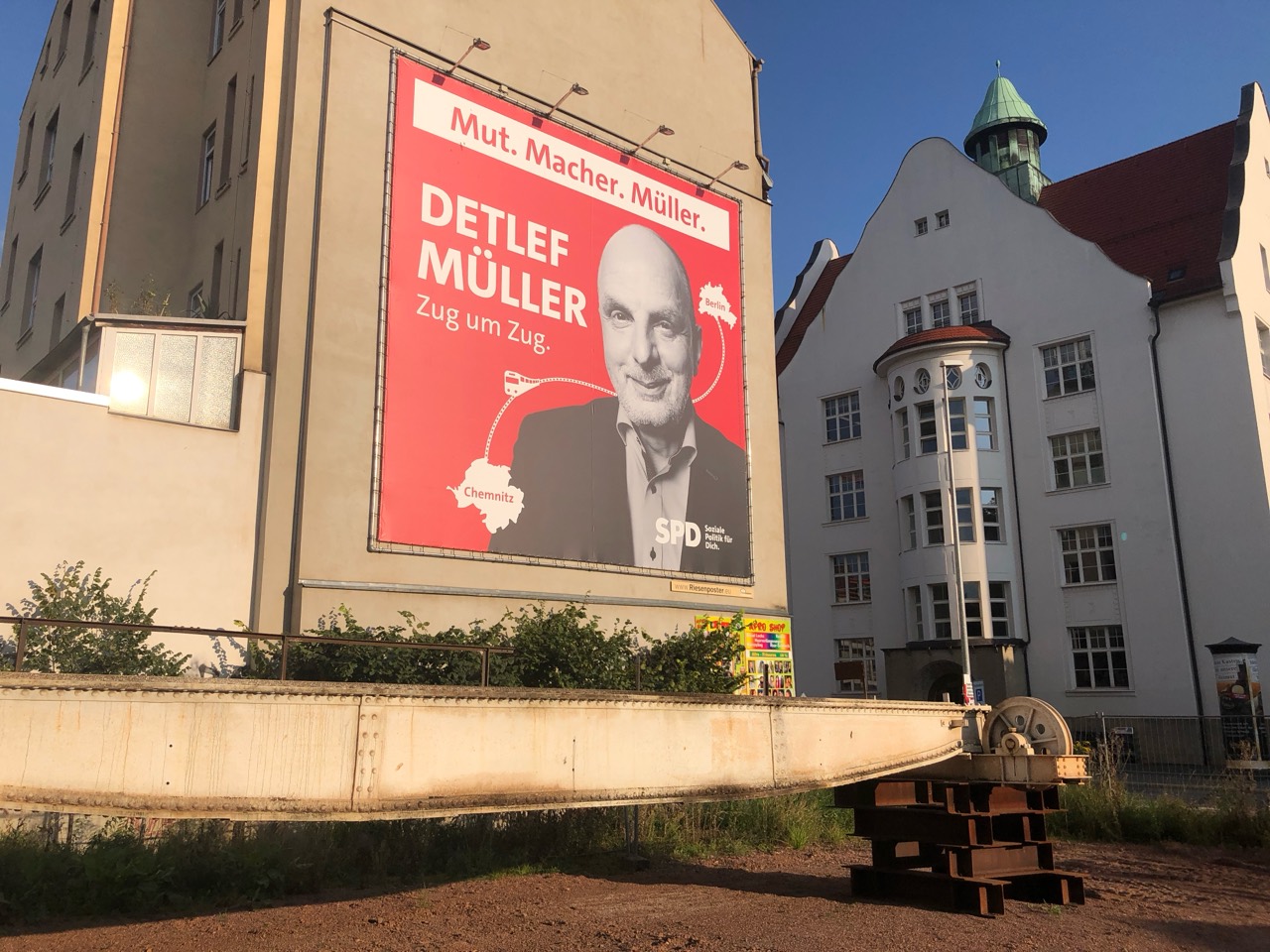 Wahlplakat für Detlef Müller am Standort HARTI